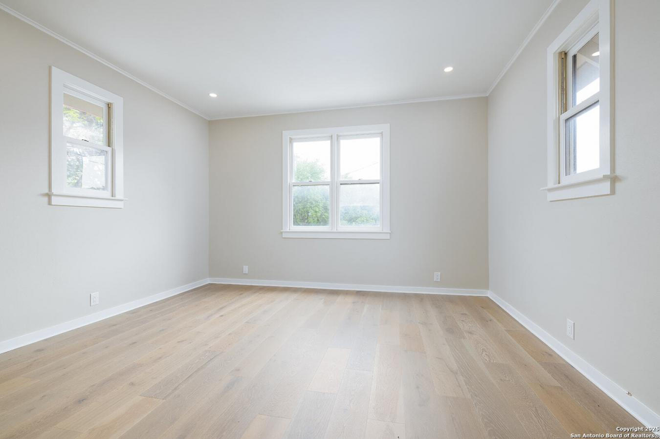 property-image-36