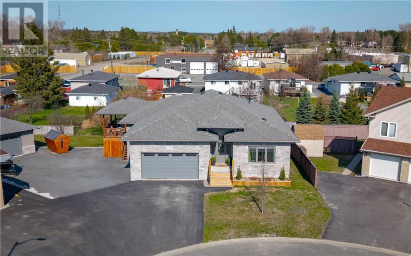 4627 Beaudelaire Court