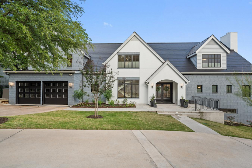 Luxury Gated Home On Mt Bonnell