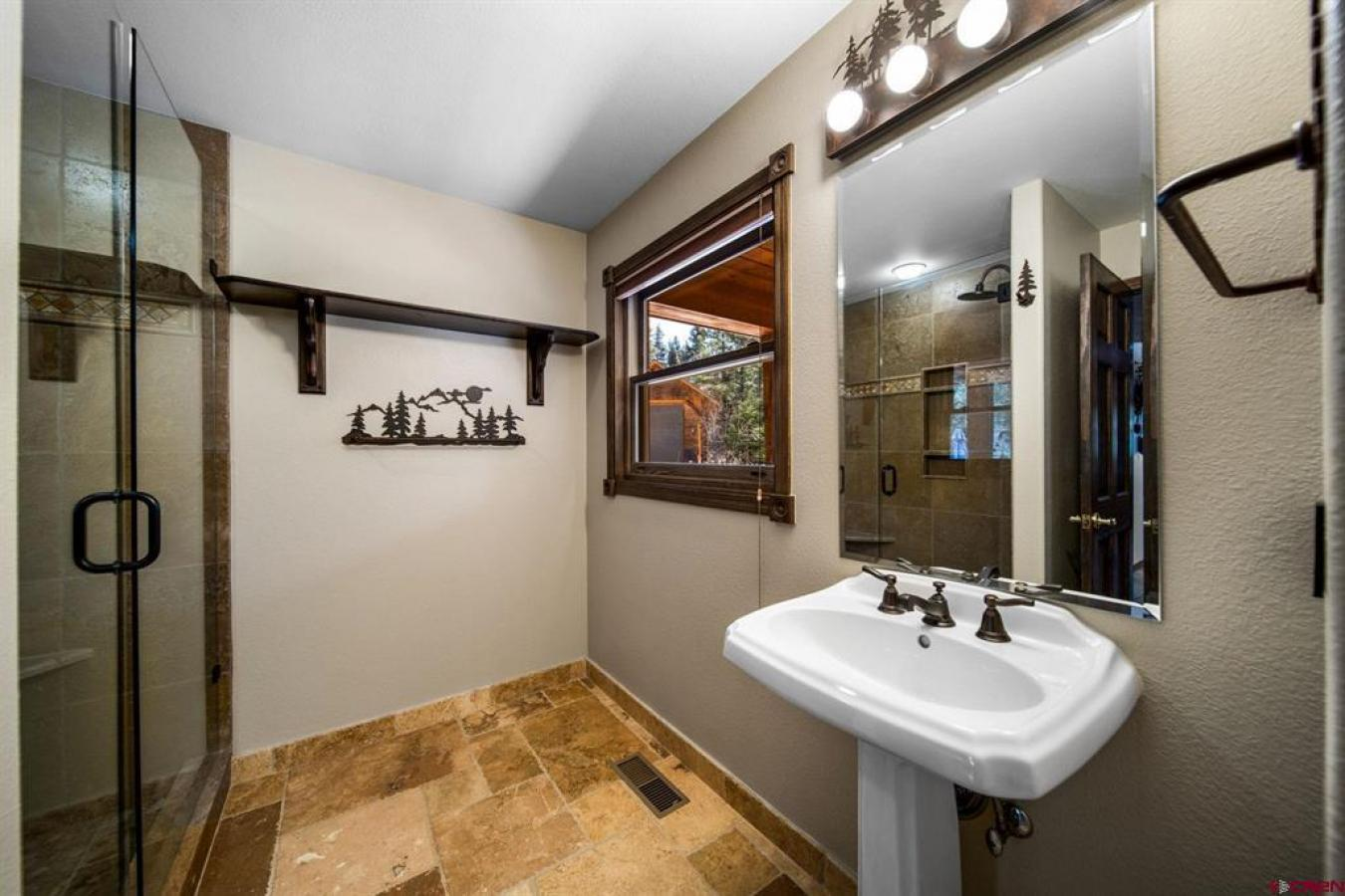 property-image-32