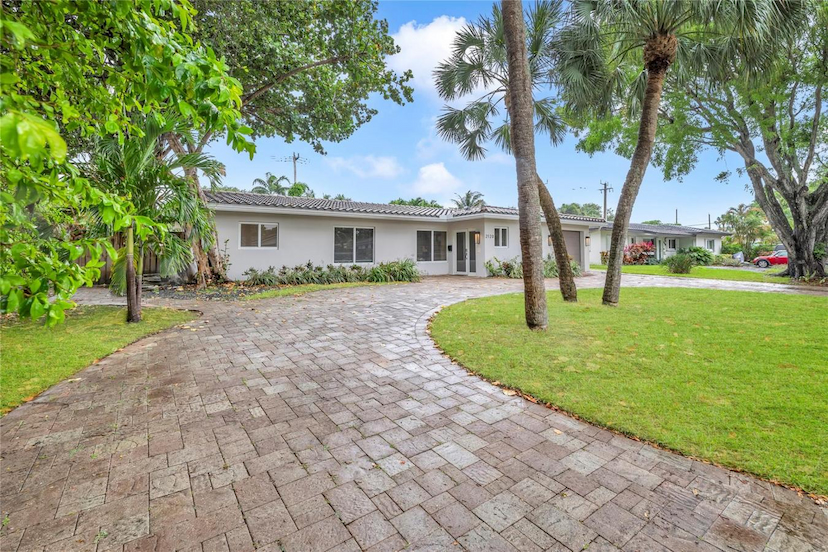 2120 NE 34th Court