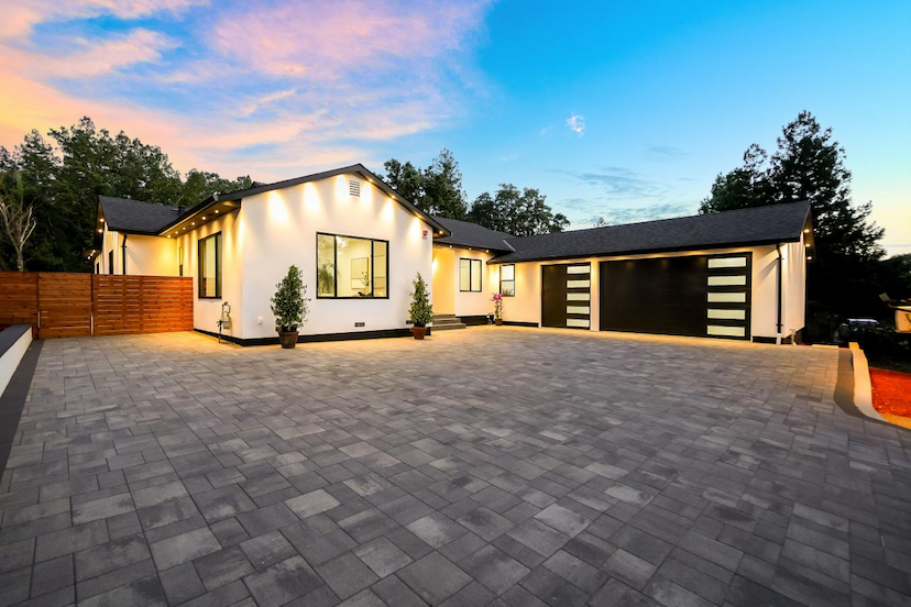 1080 Scots Lane