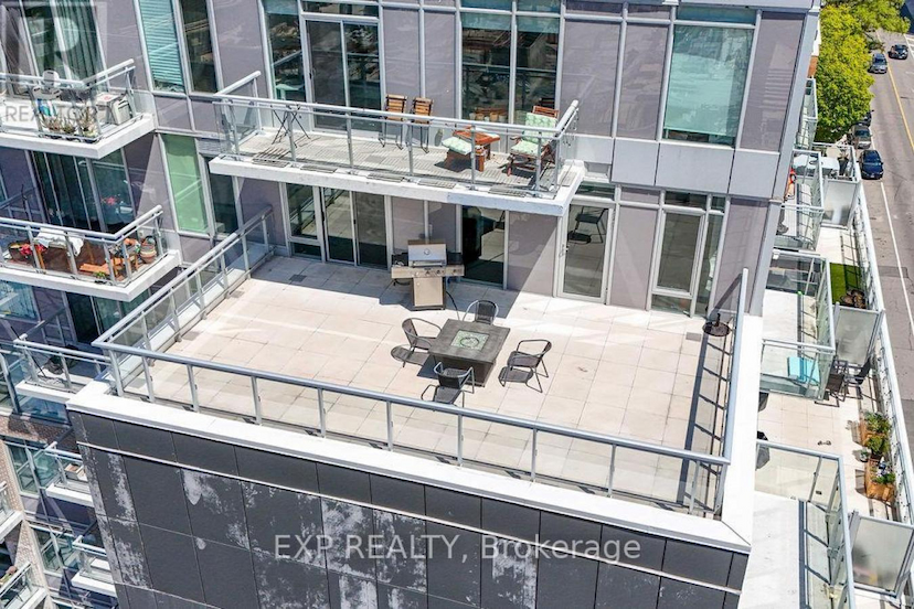 805 - 68 MERTON STREET