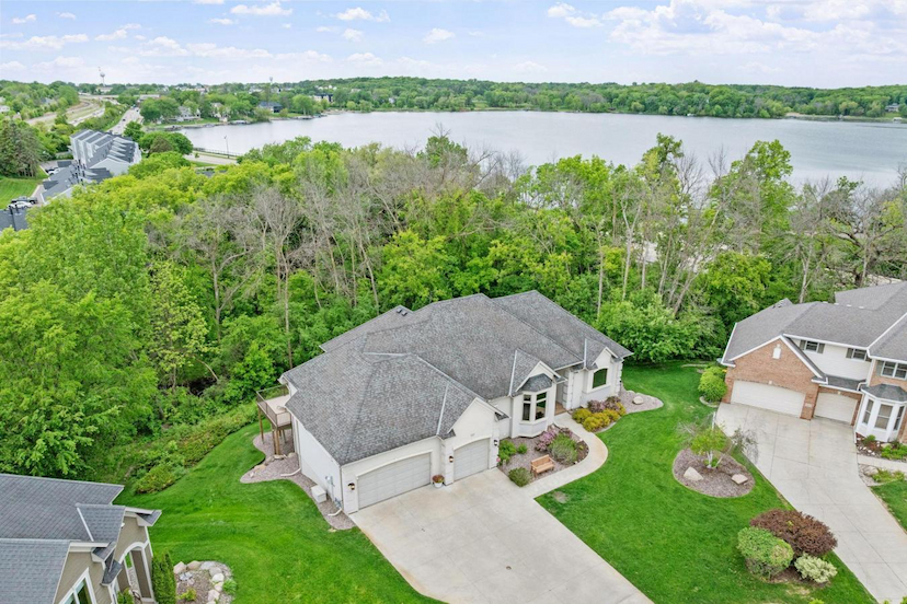 315 Wolf Pointe