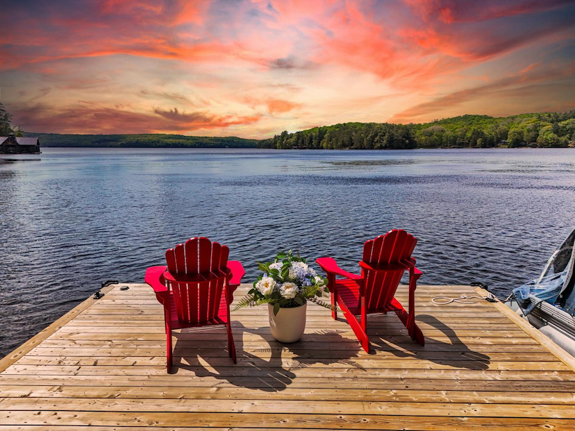 Dream Island Escape on Bigwin Island, Muskoka!