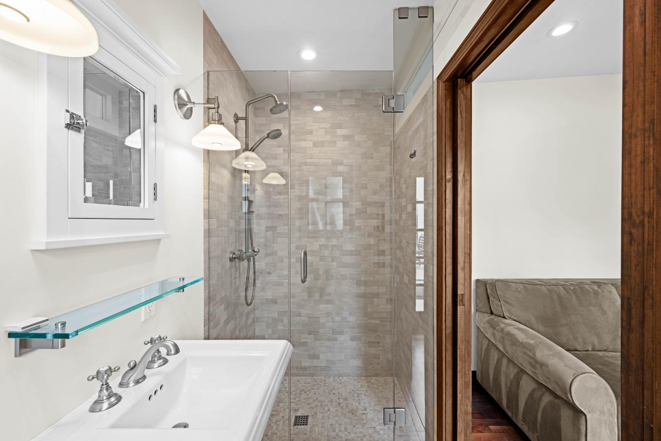 property-image-32