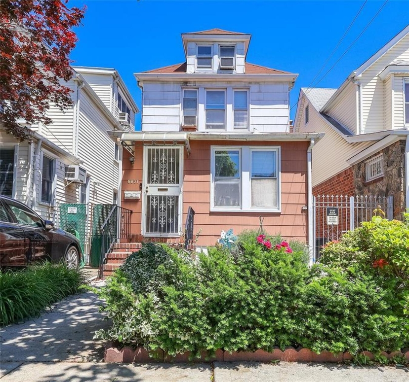 Charming Legal Two-Family Home in Forest Hills!