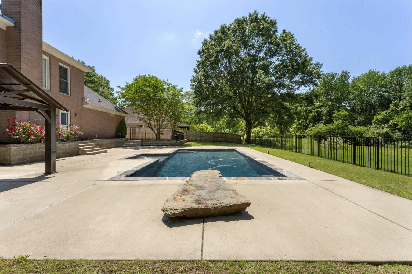 property-image-35