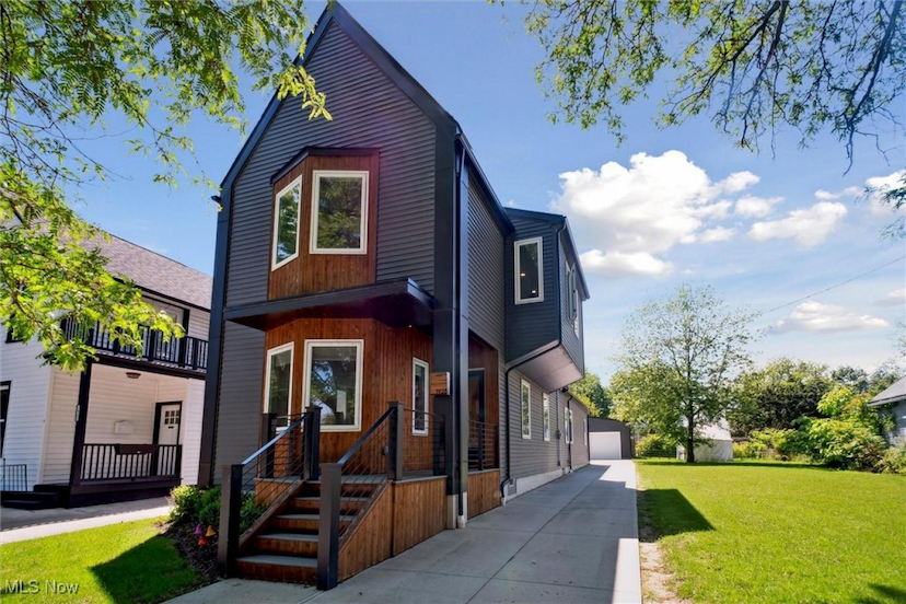 1928 W 48th Street