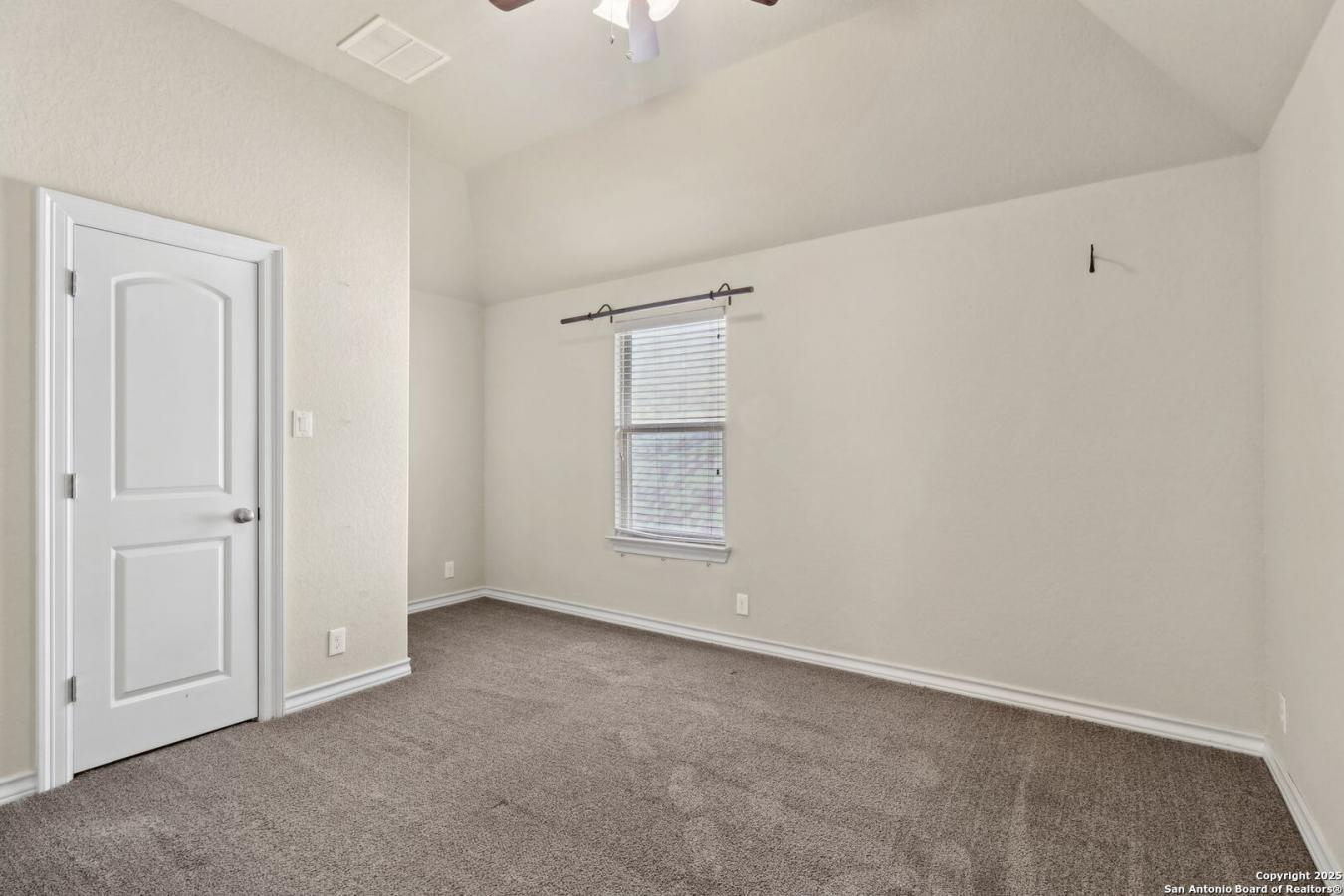property-image-33
