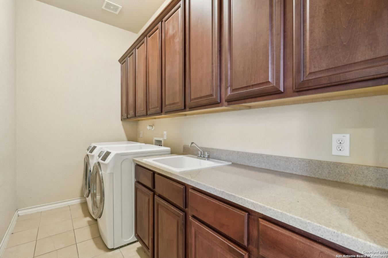 property-image-35