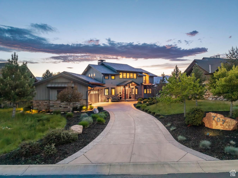 707 N CHIMNEY ROCK ROAD