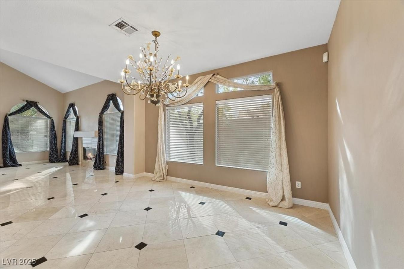 property-image-9