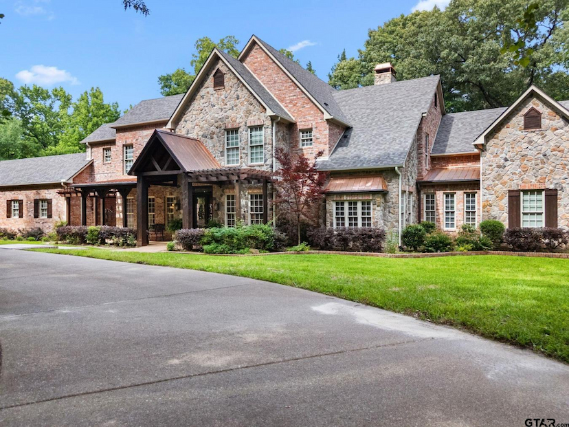 3814 Brighton Creek Circle