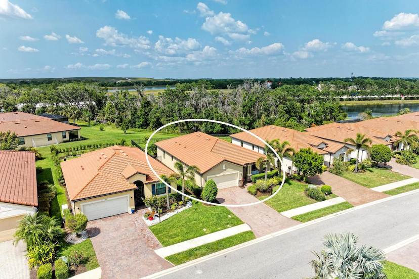 Fully Furnished Florida Retreat