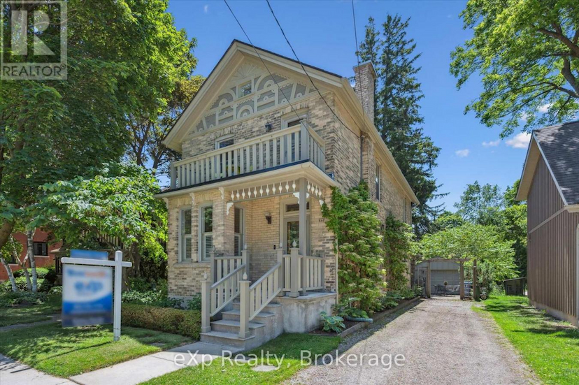 72 KATHLEEN STREET
