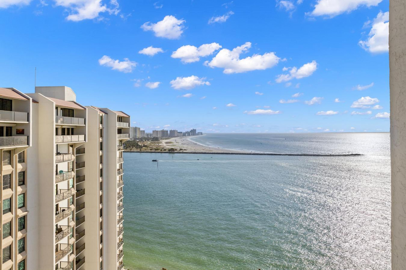 Totally Updated Penthouse On the Gulf