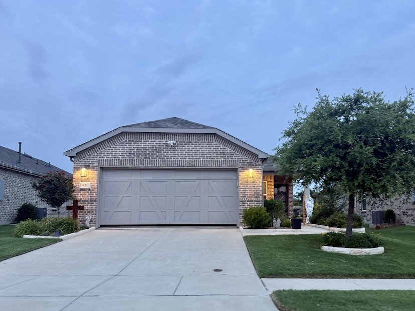 921 Hidden Eddy Drive