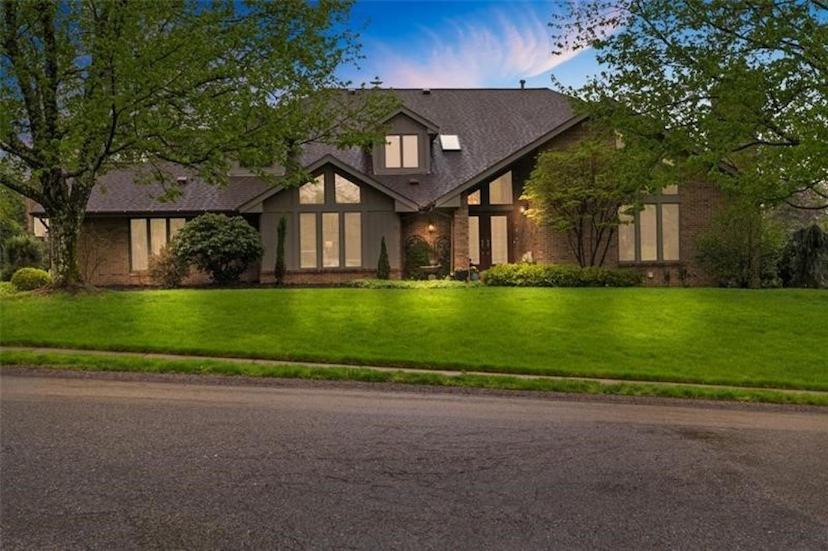 1803 N Villa Drive
