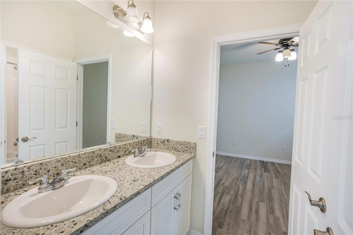 property-image-35