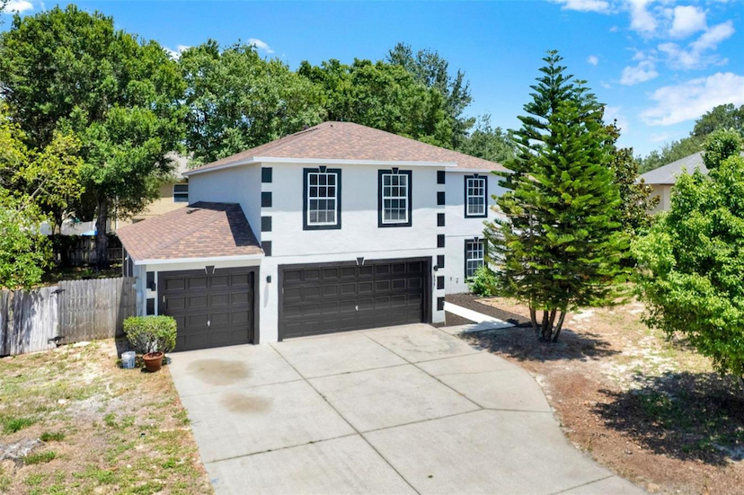 809 DEER GLEN COURT