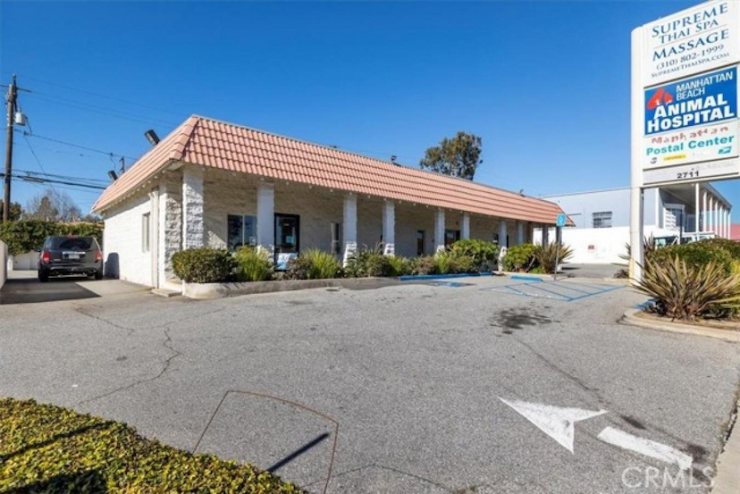 2711 Sepulveda