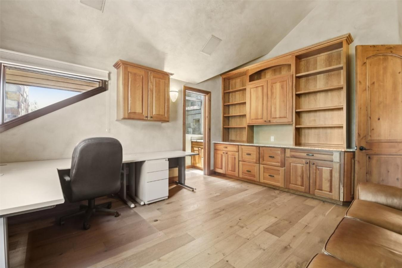 property-image-32