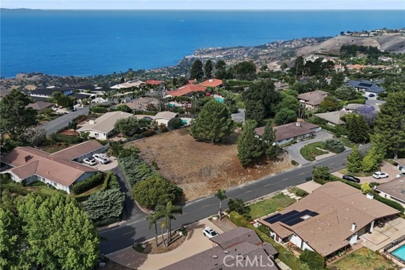 6 Coveview Drive