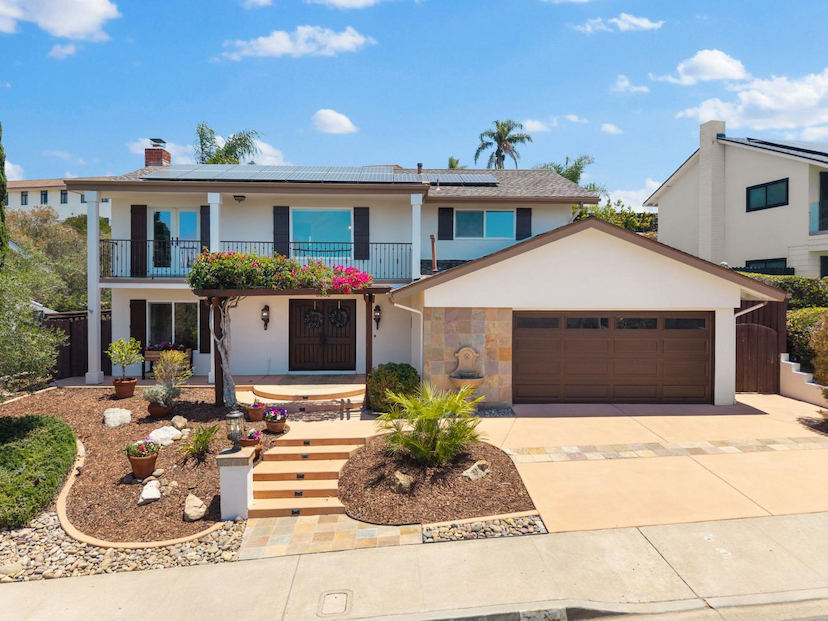 Beautiful Updated Home in Bay Ho