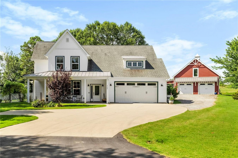 4588 N Highway 14