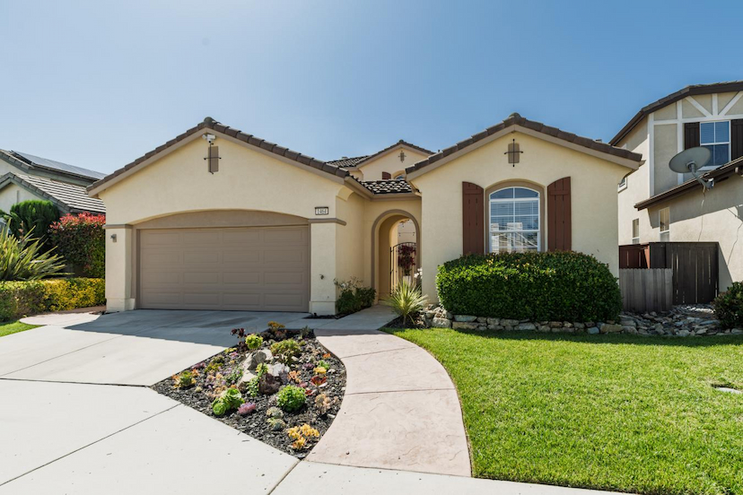 1464 Rivercrest Road