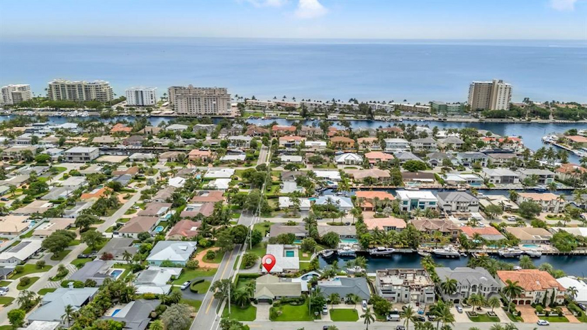 Waterfront Home In Lighthouse Point