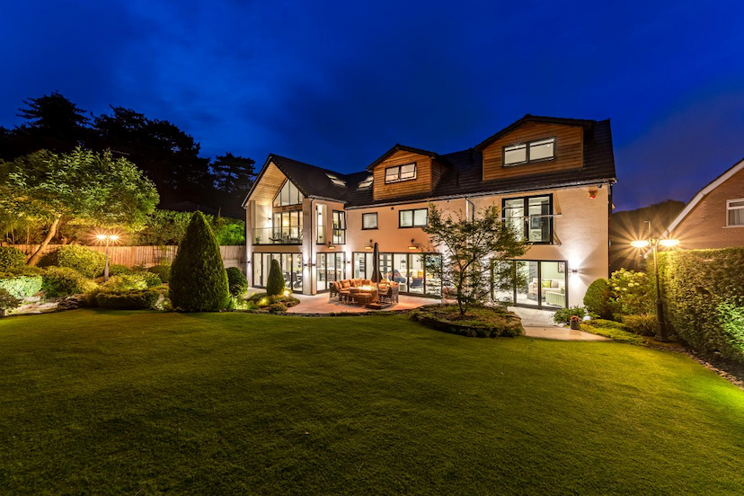 Luxury  Living in Serene, Forest-Framed Setting