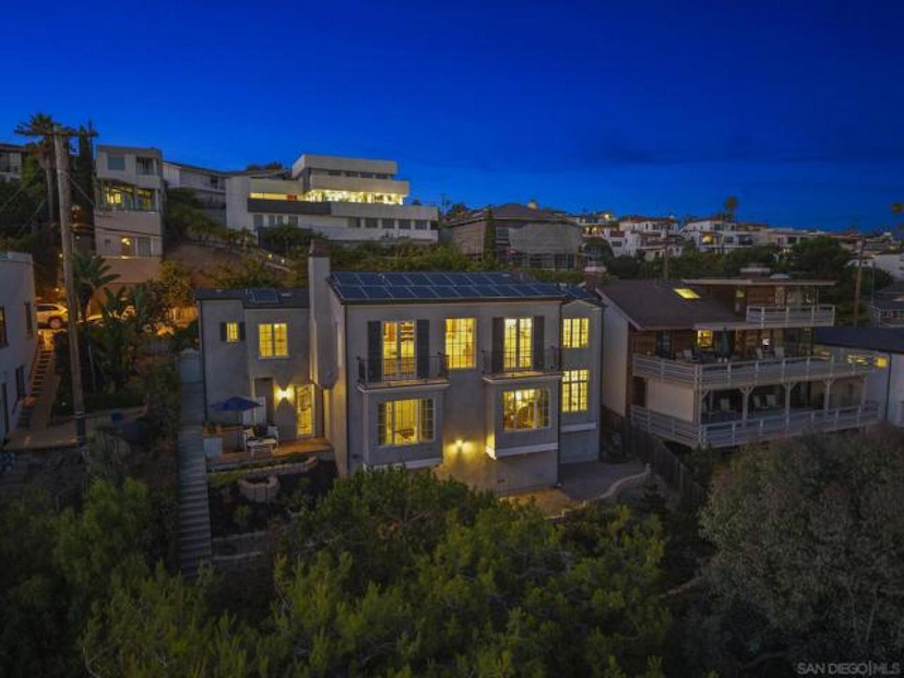 Stunning Mission Hills Urban Estate