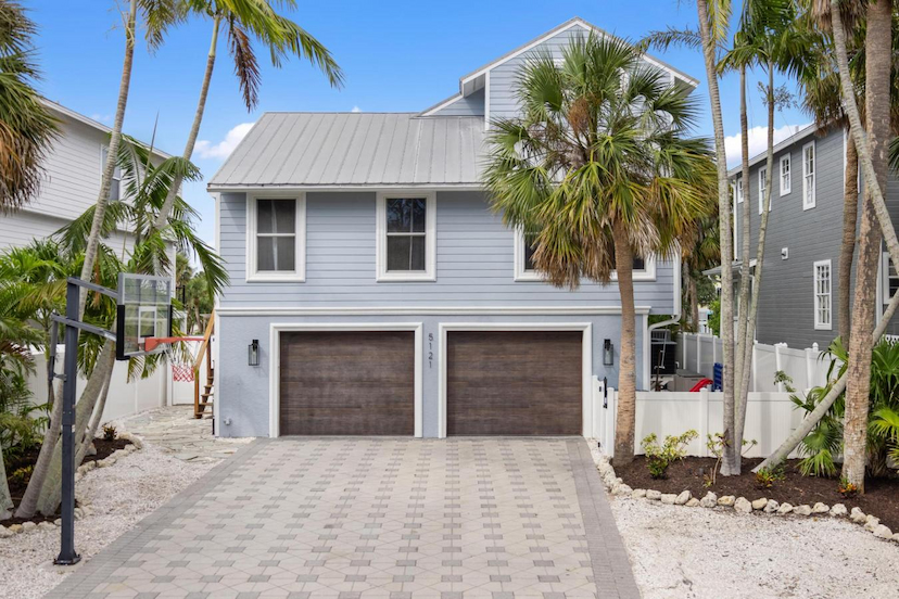 5121 OXFORD DRIVE