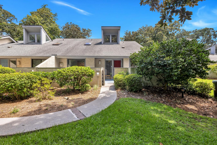 20 Townhouse Manor