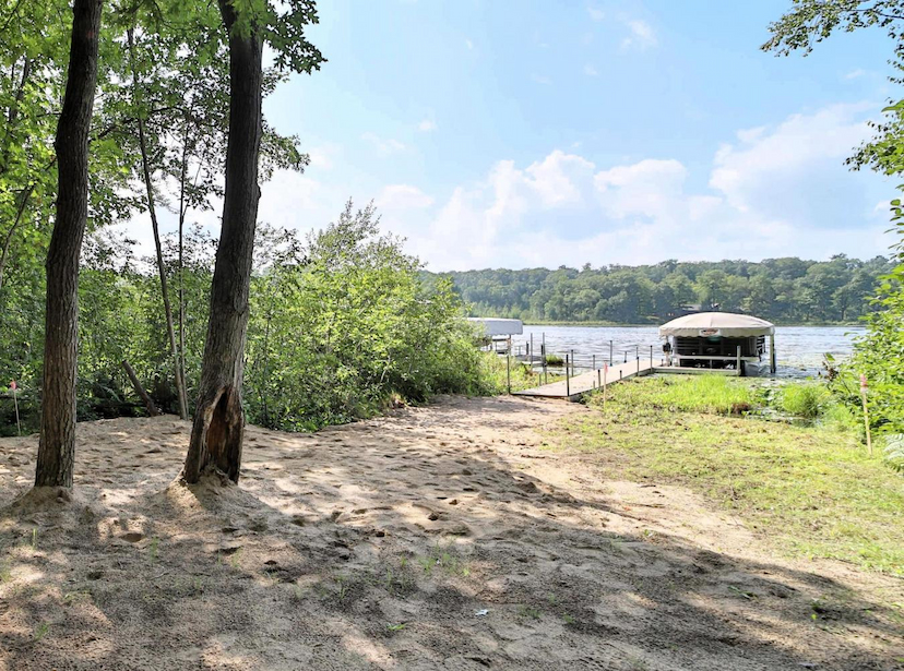 948 Bass Lake