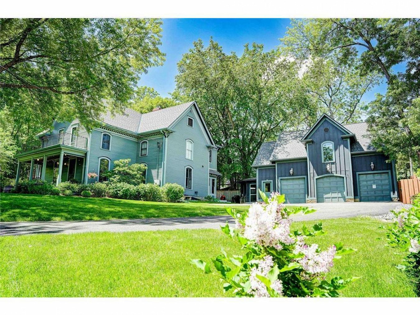 418 Holcombe
