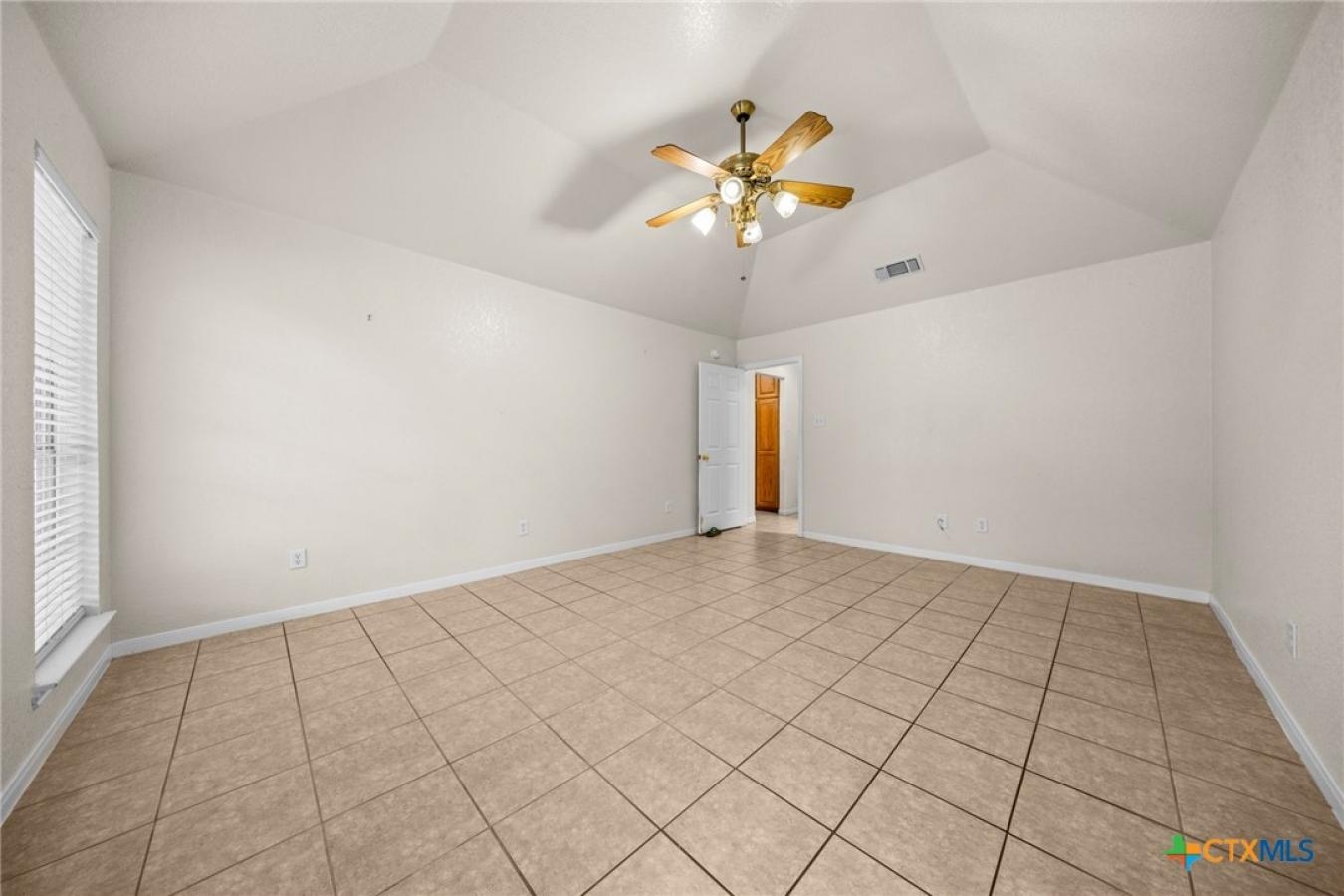 property-image-35