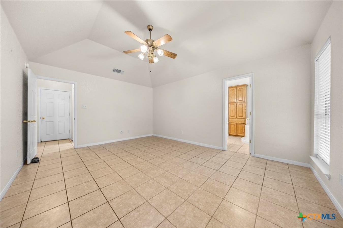 property-image-36
