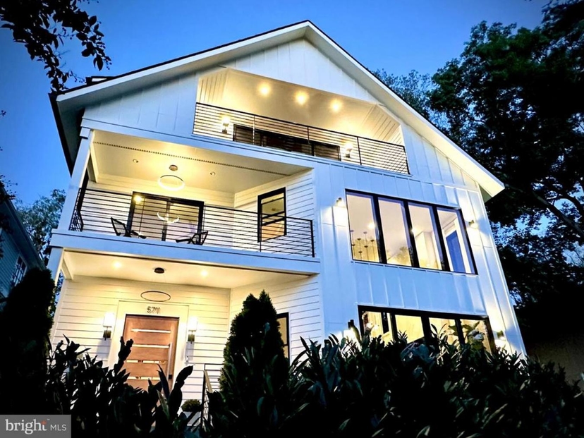 5711 POTOMAC