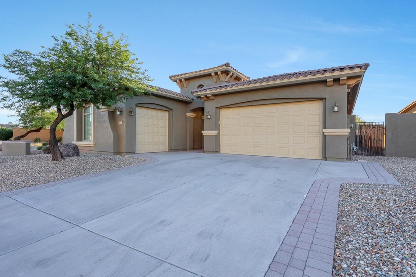 2288 N 156th Drive