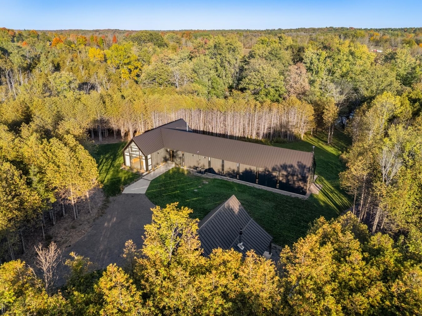 Modern riverside masterpiece  on Salmon River