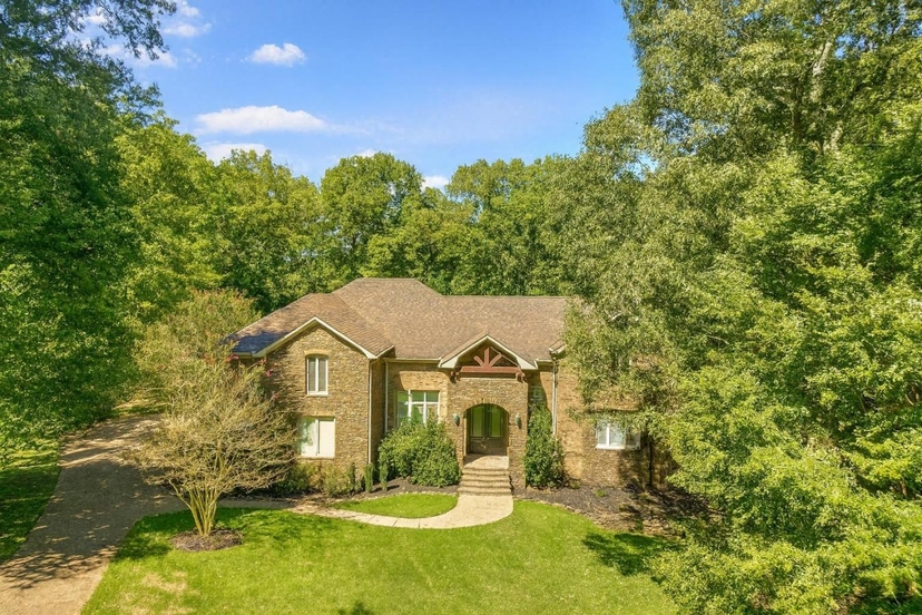 A Masterpiece of Design: 3365 Bentbrook Cove