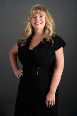 Lisa Mattfield