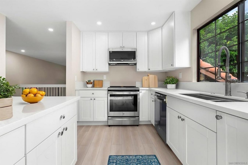 7890 Mission Vista