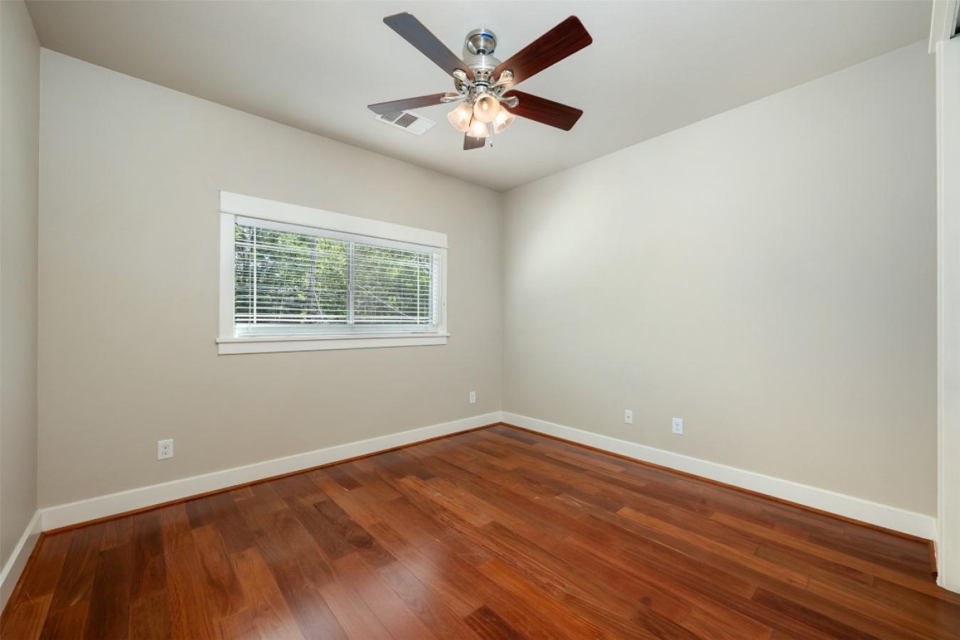 property-image-36