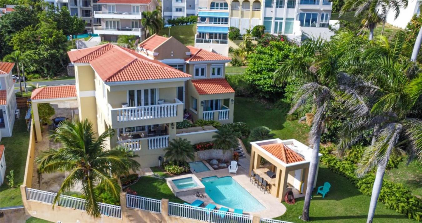 53 Shell Castle