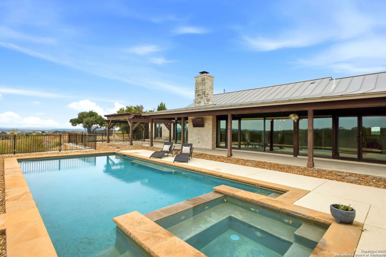 property-image-32