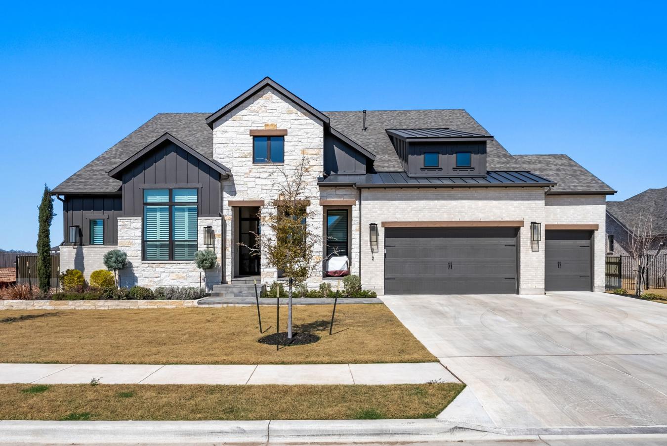 212 Jates Field Bend